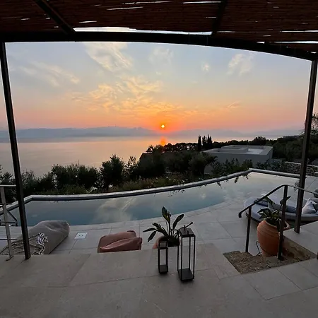 Akria Thea Villa